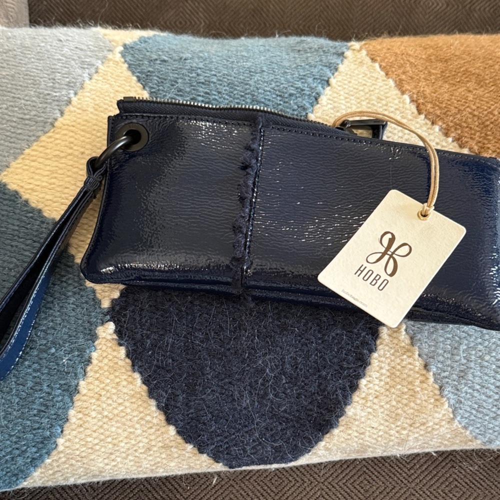 HOBO Vida Indigo (Navy) Wristlet